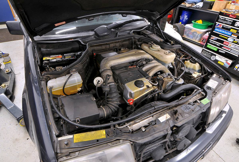 Illustration for article titled At $7,000, Could This High-Mileage 1995 Mercedes-Benz E300D Still Get You Going?